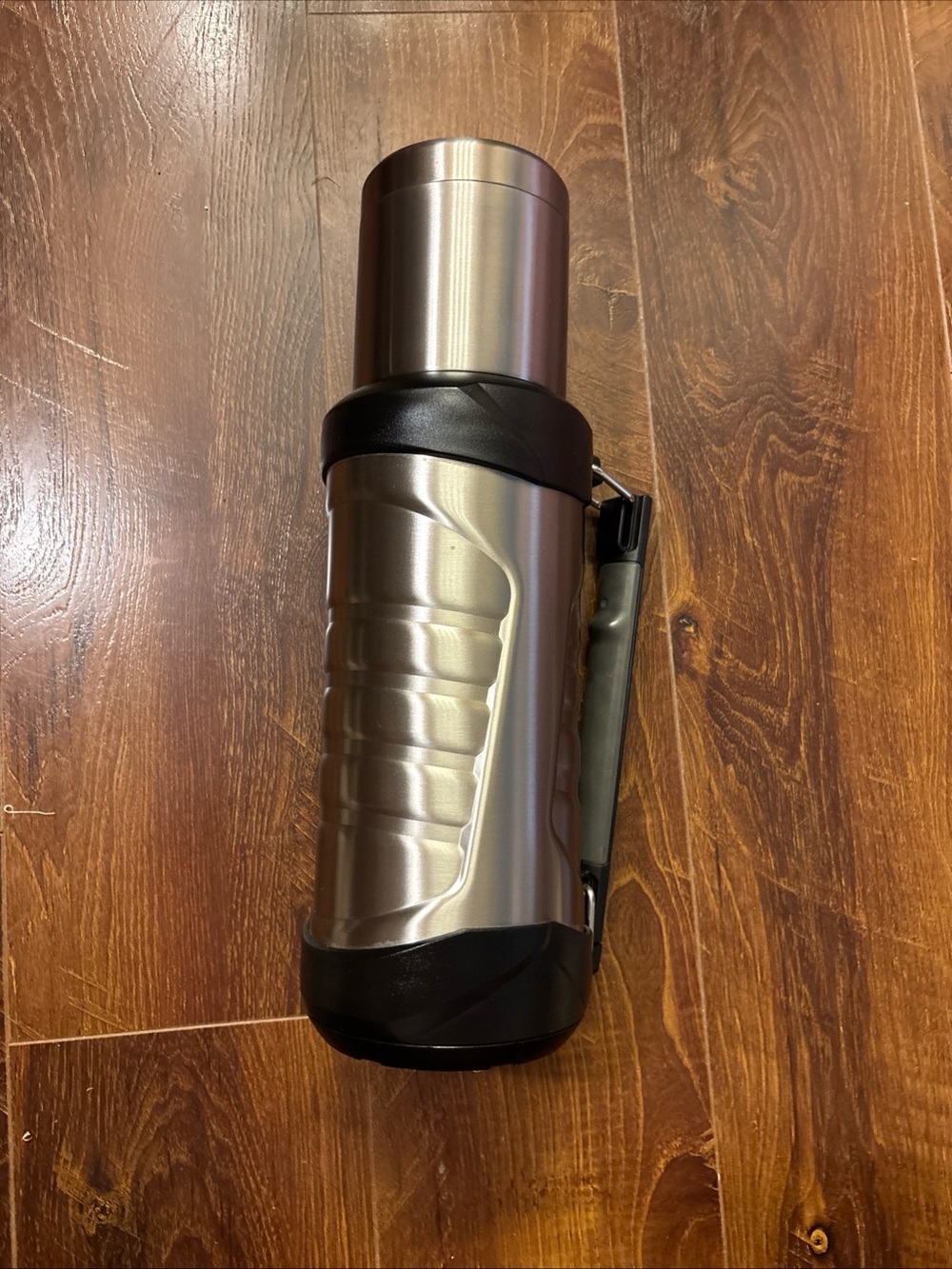 KODI by H-E-B 56 oz Stainless Steel Vacuum Insulated Canteen Thermos w Cup